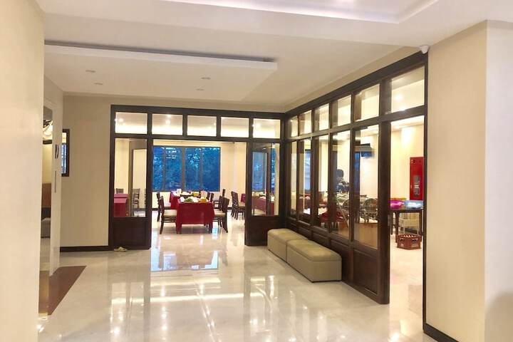 Ballroom/Hall 6 of 37