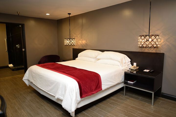 Standard | King Bed (1 of 12)