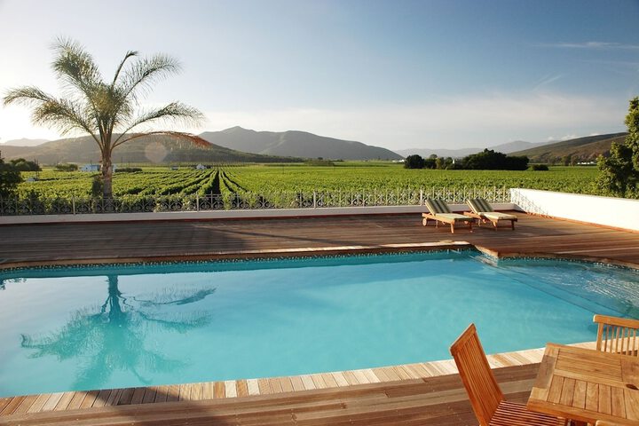 Hotel Pool