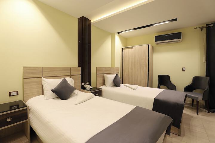 Room 5 of 31