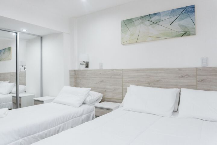 Room 4 of 20