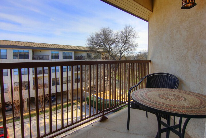 Terrace/Patio 24 of 37