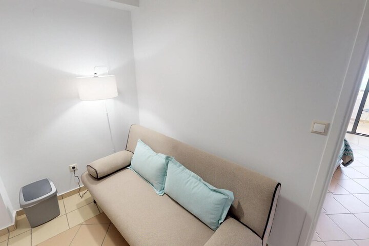 Room 11 of 62