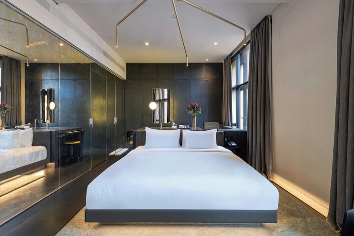 Room 95 of 313