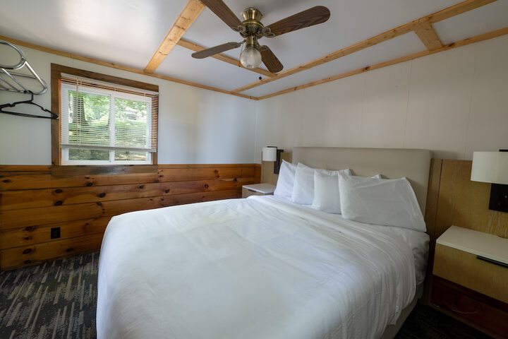 Room 45 of 324