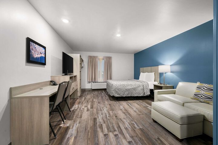Room 18 of 50