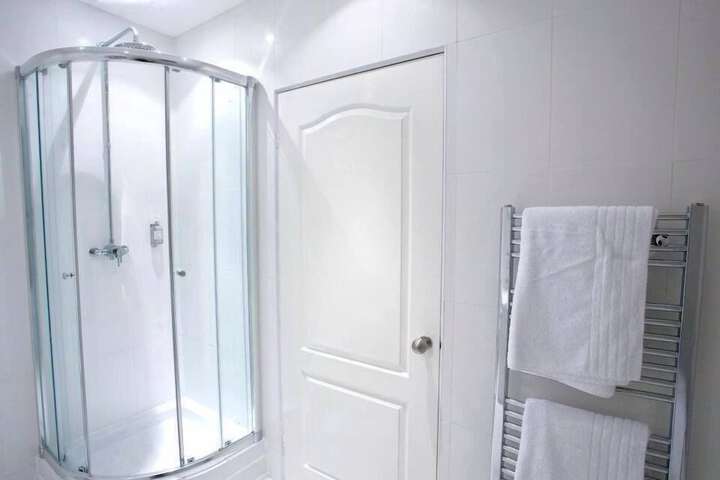 Room 14 of 24
