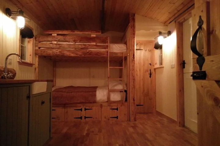 Room 3 of 15