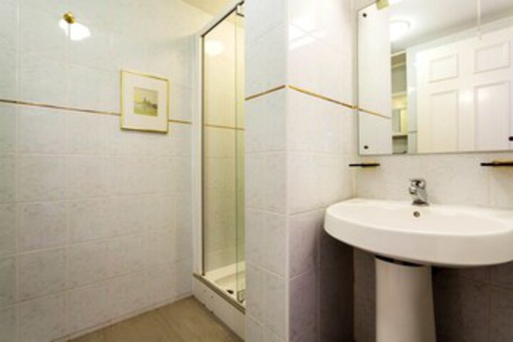 Room 2 of 16