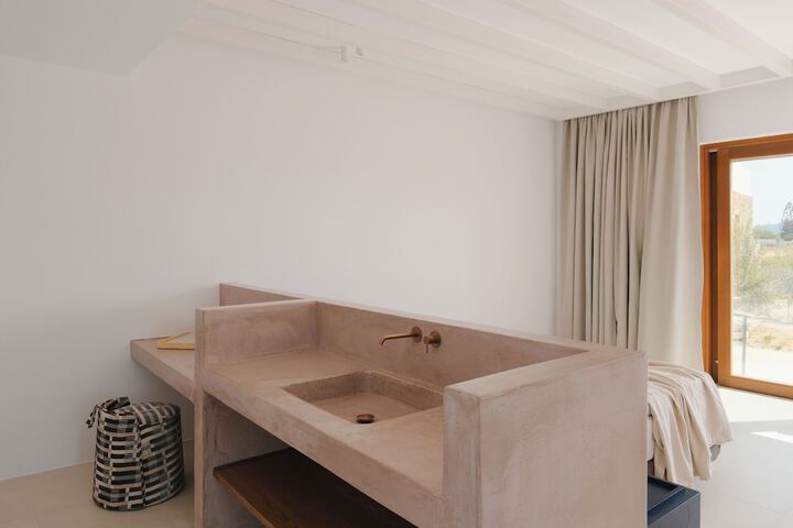 Room 20 of 126