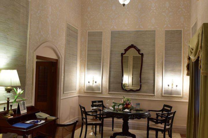 Room 21 of 53