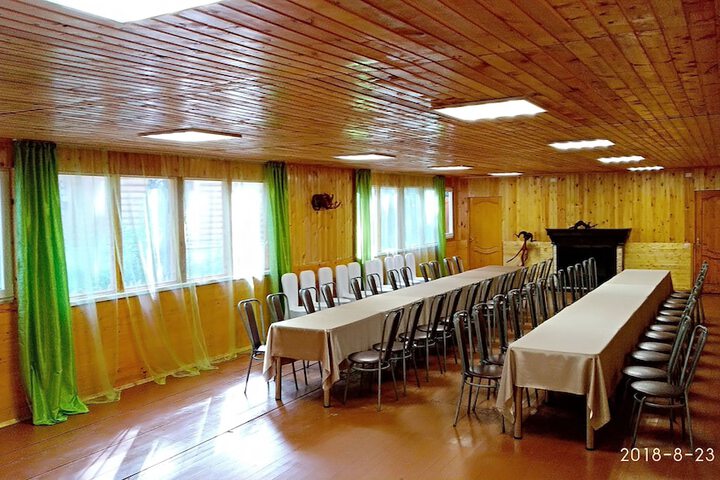 Dining 2 of 24