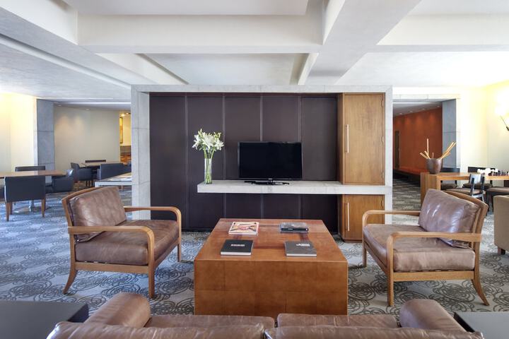 Hotel Interior 4 of 87
