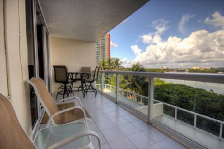 Golden Bay 402 - 5 Pers Sunny Isles Str-00012 in Sunny Isles Beach, FL