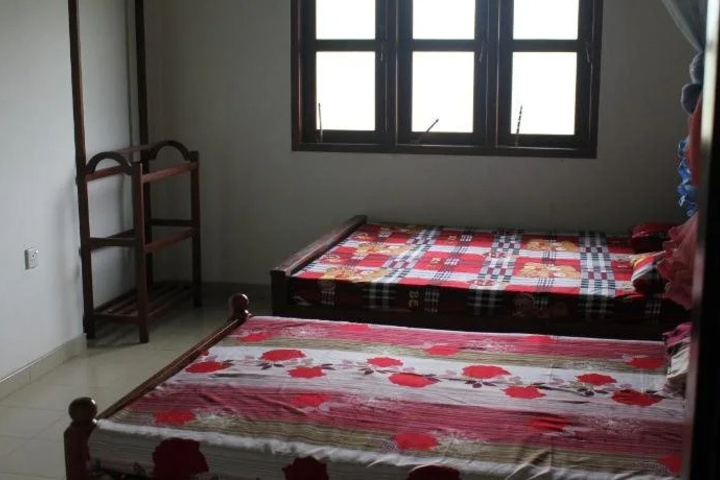 Room 3 of 12