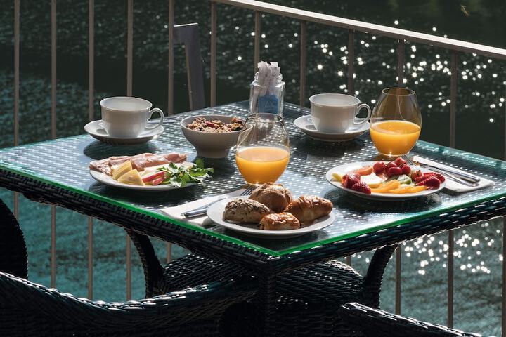 Breakfast/Coffee Service 46 of 56