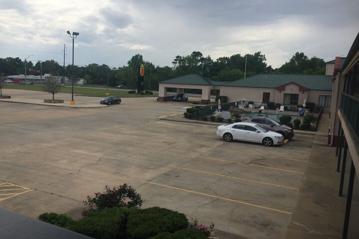 Property Grounds 30 of 33