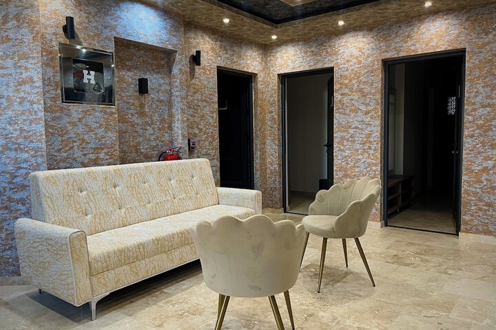 Ballroom/Hall 54 of 58