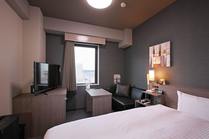 Room 6 of 20
