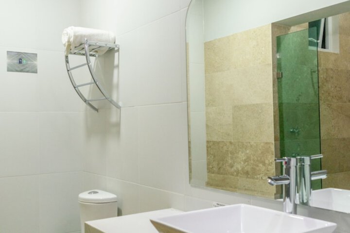 Room 15 of 30