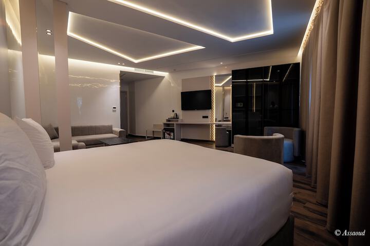 Room 18 of 30