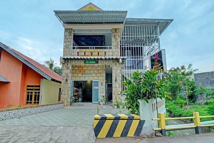 Hotel O Callista Homestay Near RSUD Prof. Dr. H. M. Anwar Makkatutu