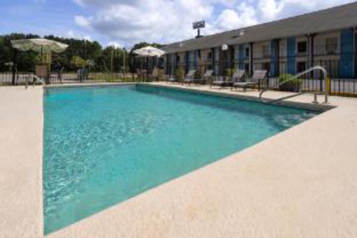 Pool 2 of 23