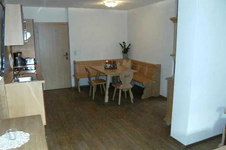Room 3 of 5