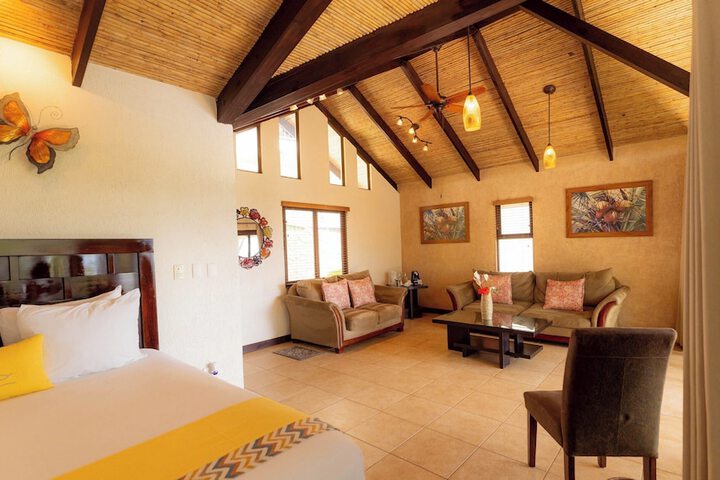 Room 3 of 87