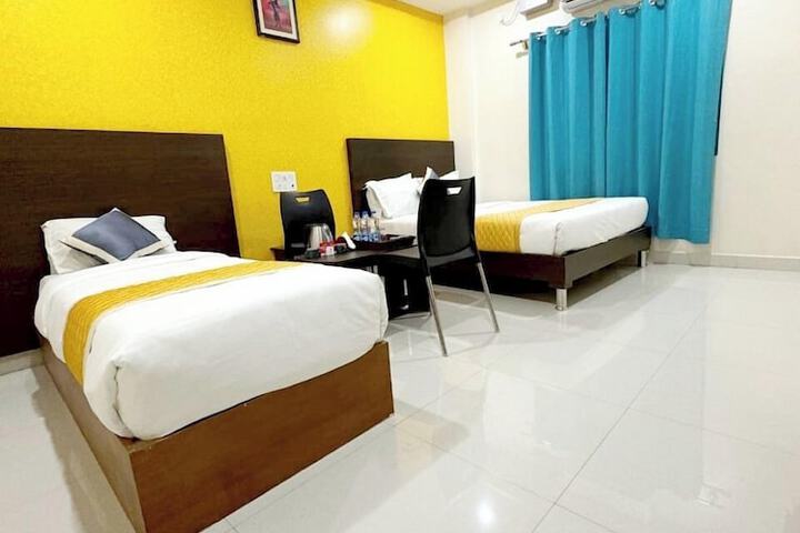 Room 27 of 42
