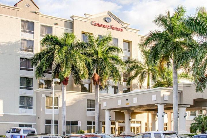 comfort suites weston fl