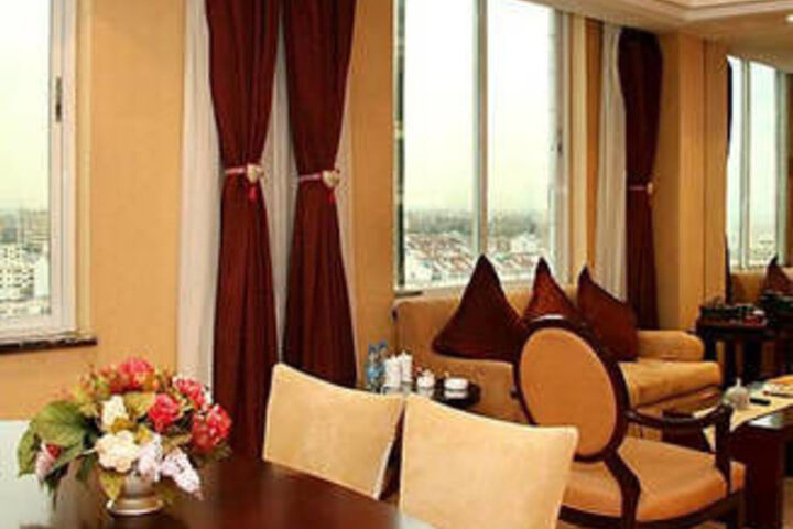 Room 63 of 134
