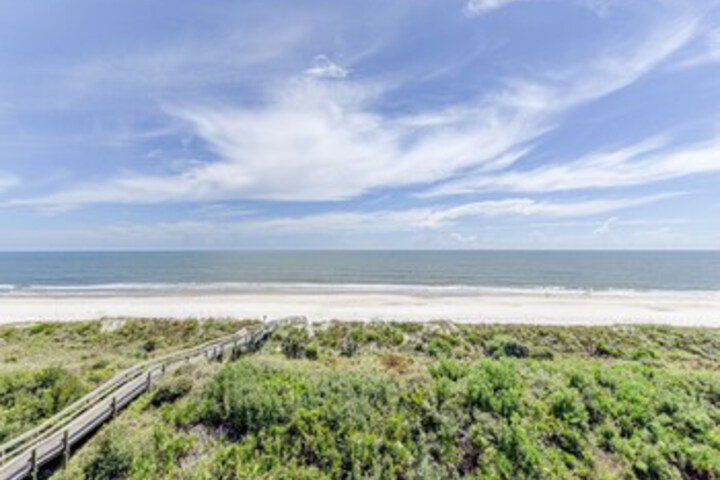 Beach 61 of 225