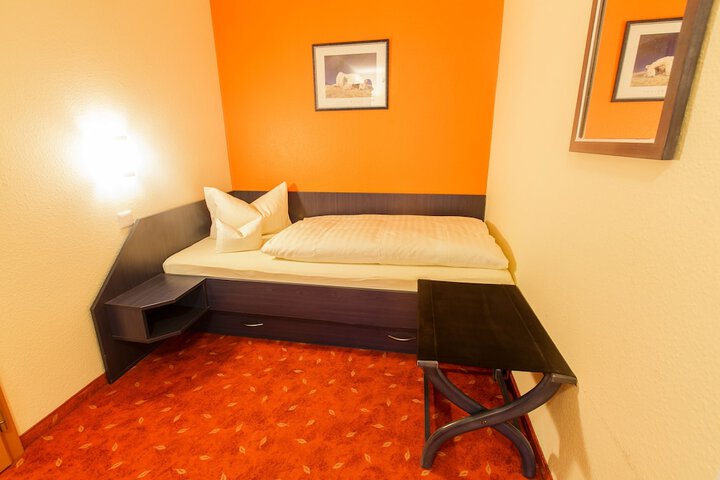 Room 16 of 55