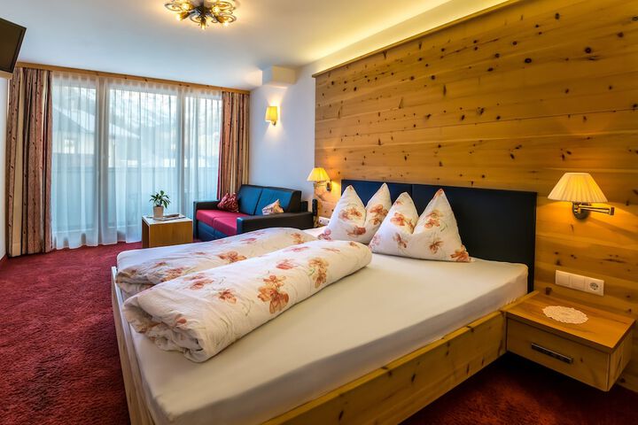 Room 10 of 71