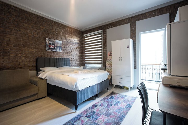 Room 21 of 50