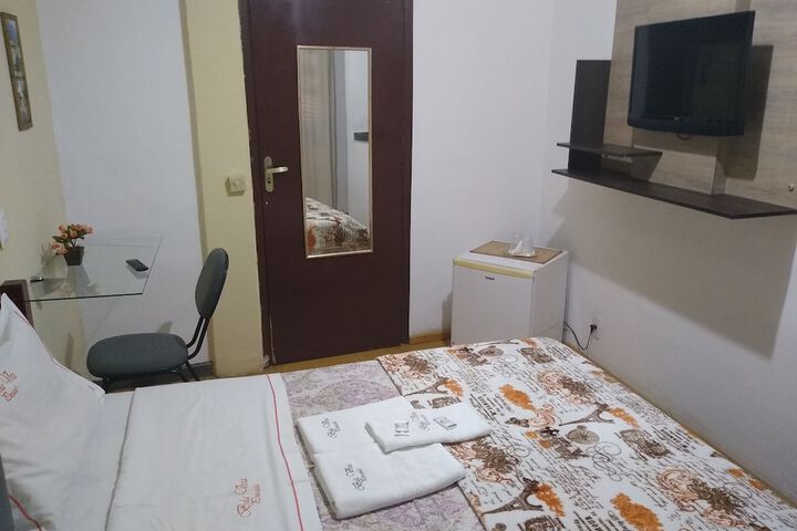 Room 7 of 26