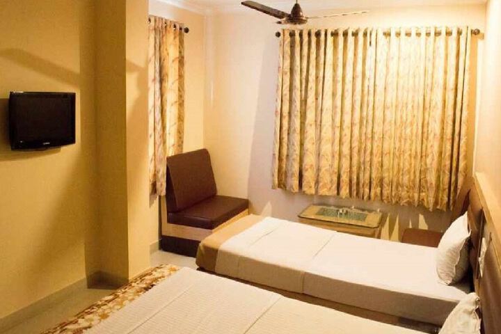 Hotel Surya (Pure Veg)