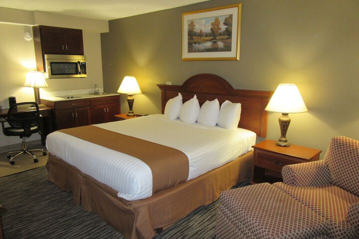 Room 10 of 27