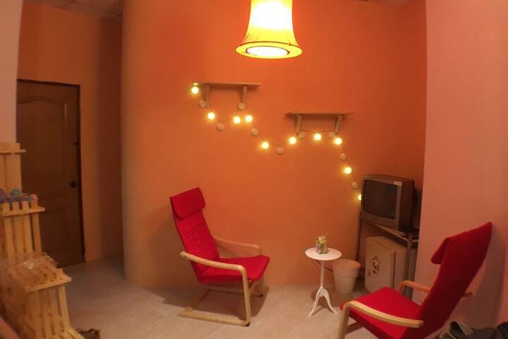Room 3 of 16