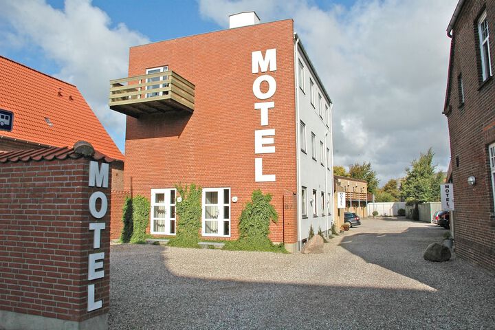 Hotel 36 of 58