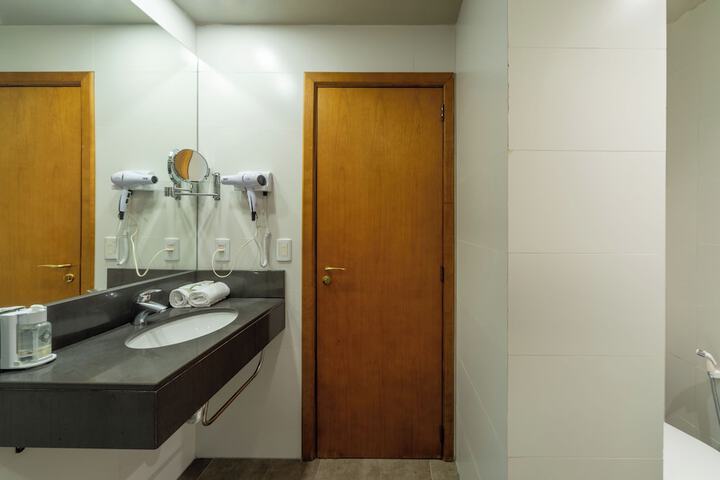 Room 19 of 42