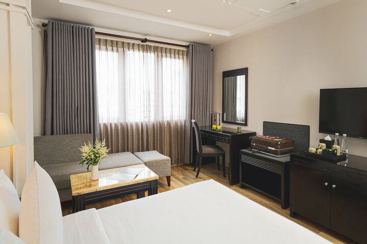 Room 15 of 110