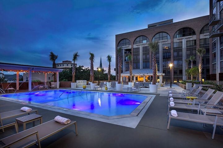 Private pool