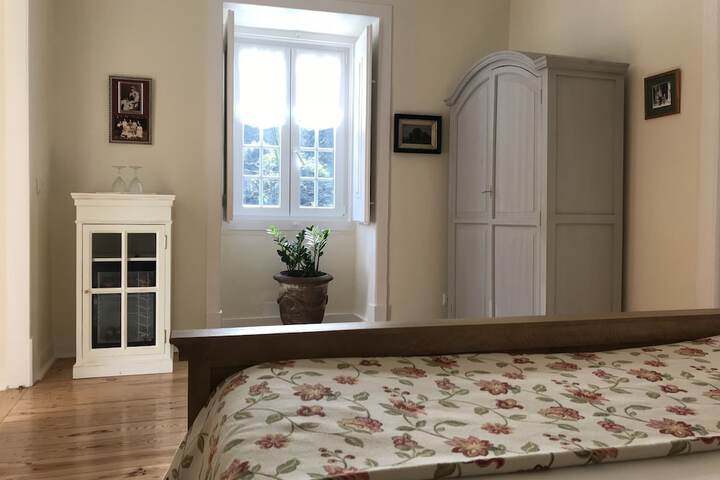 Room 11 of 38
