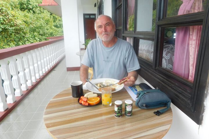 Breakfast/Coffee Service 66 of 107