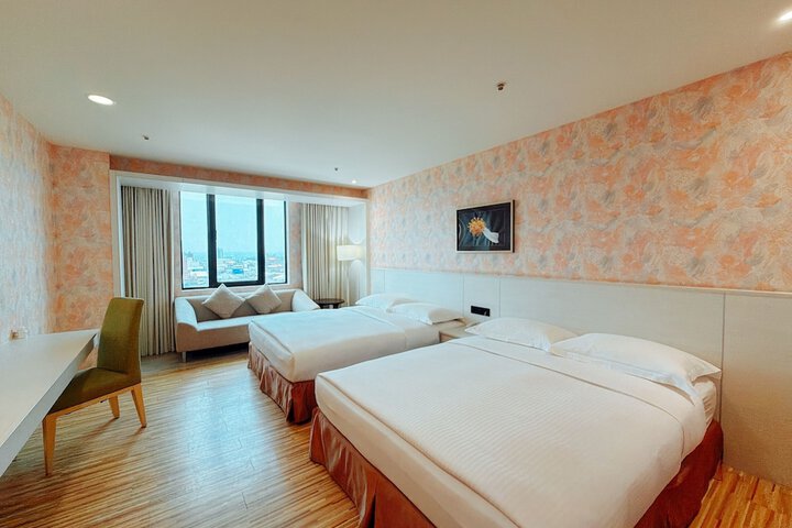 Room 12 of 69
