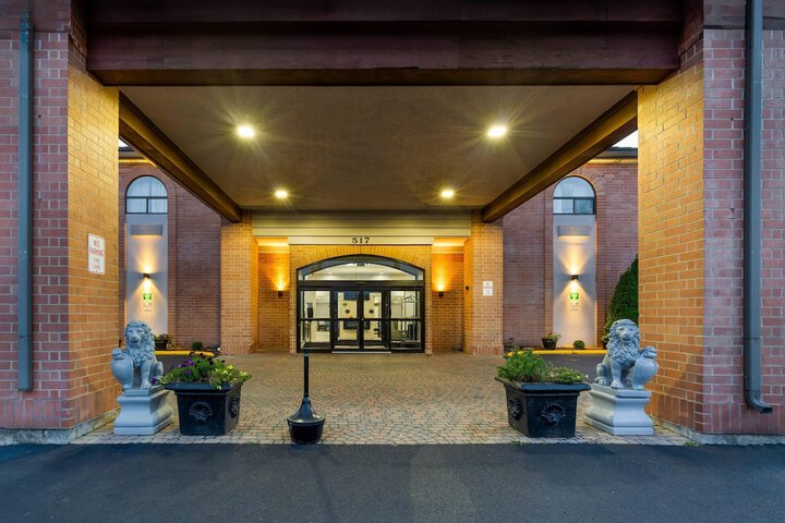 Hotel 52 of 52
