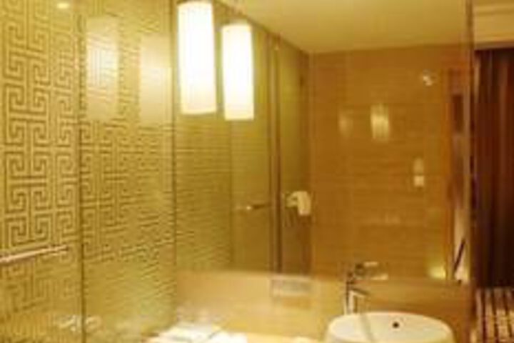 Room 40 of 73