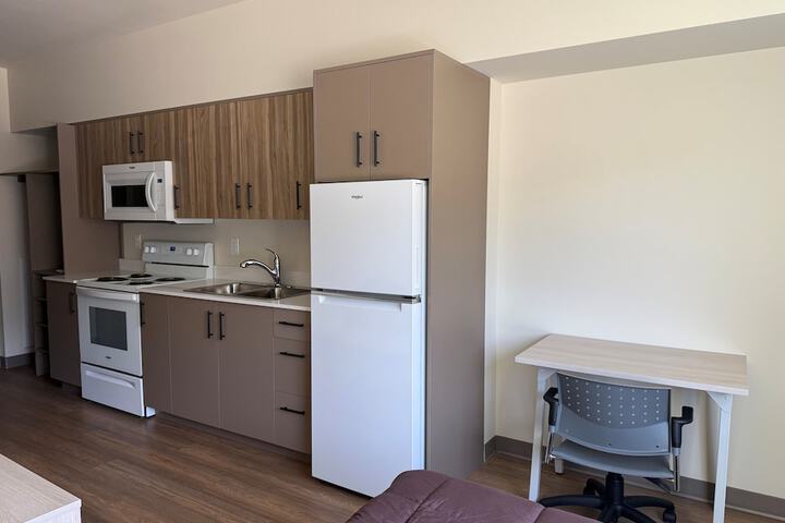 Room 4 of 25